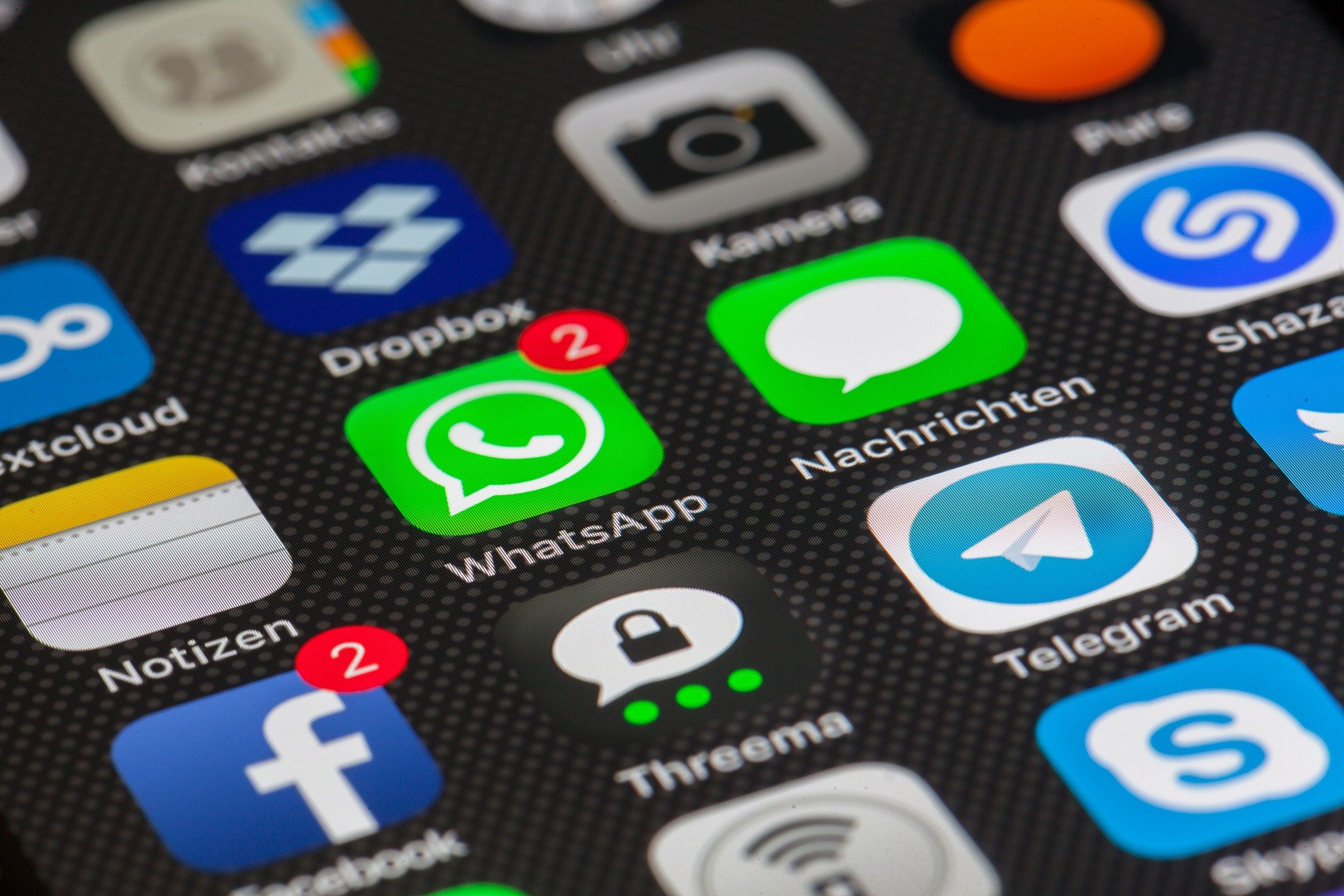 Cliente se comunicando com marca pelo WhatsApp